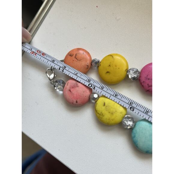 Dyed Round Howlite Beaded Necklace Rainbow Pink Yellow Faceted Glass 20” - Picture 4 of 5